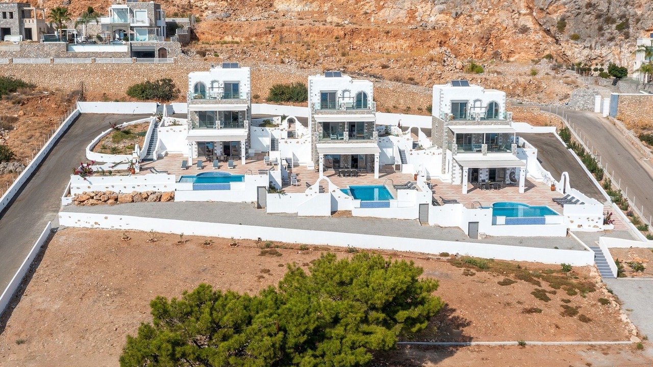 Photo of Others in Pefkos