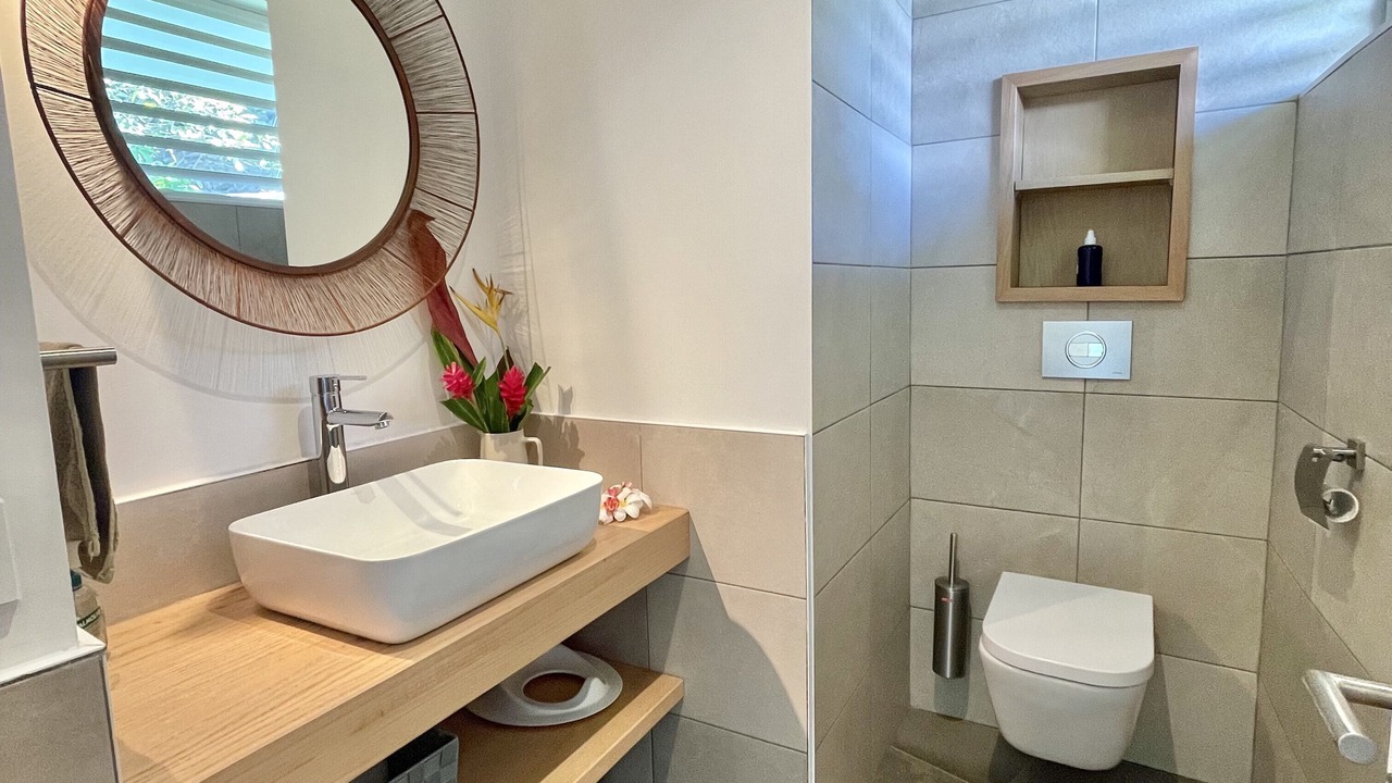 Photo of Bathroom in Punaauia