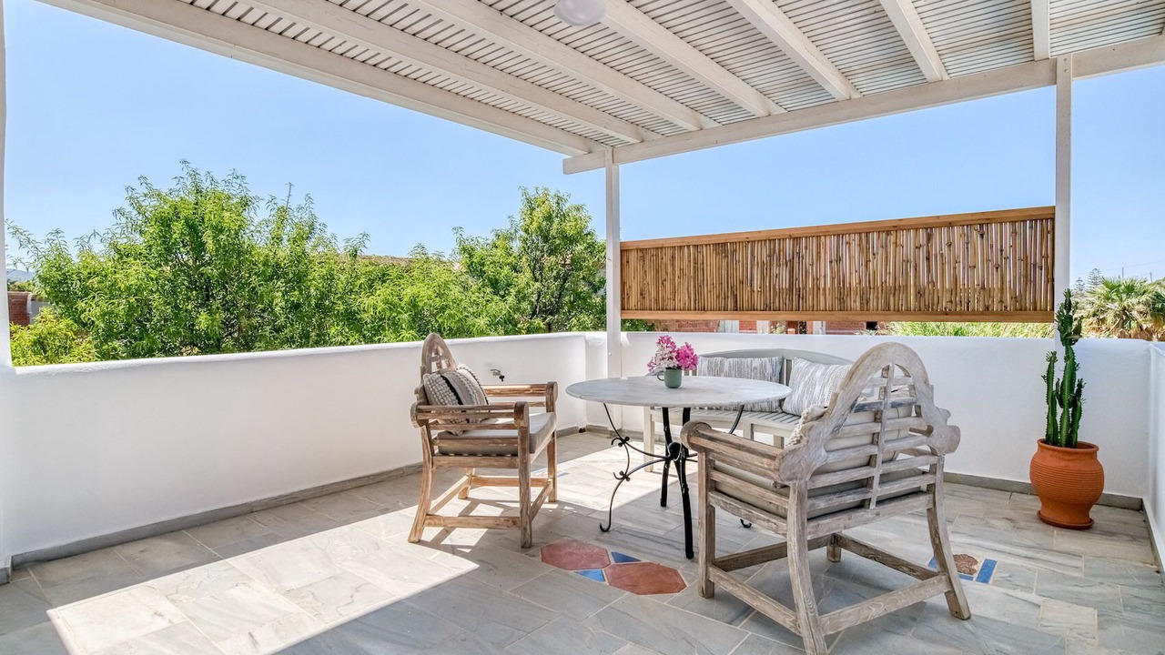 Photo of Outdoor in Aliki