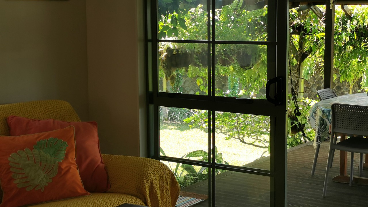 Photo of Livingroom in Afaahiti