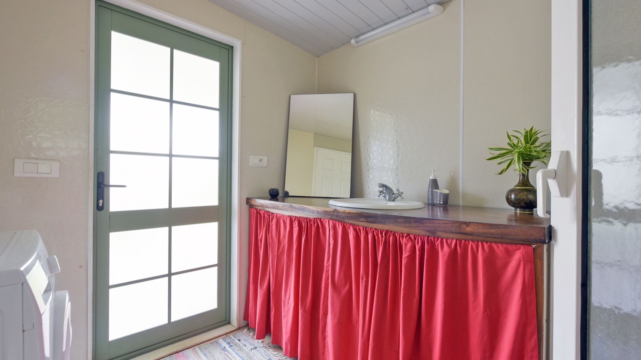Photo of Bathroom in Afaahiti
