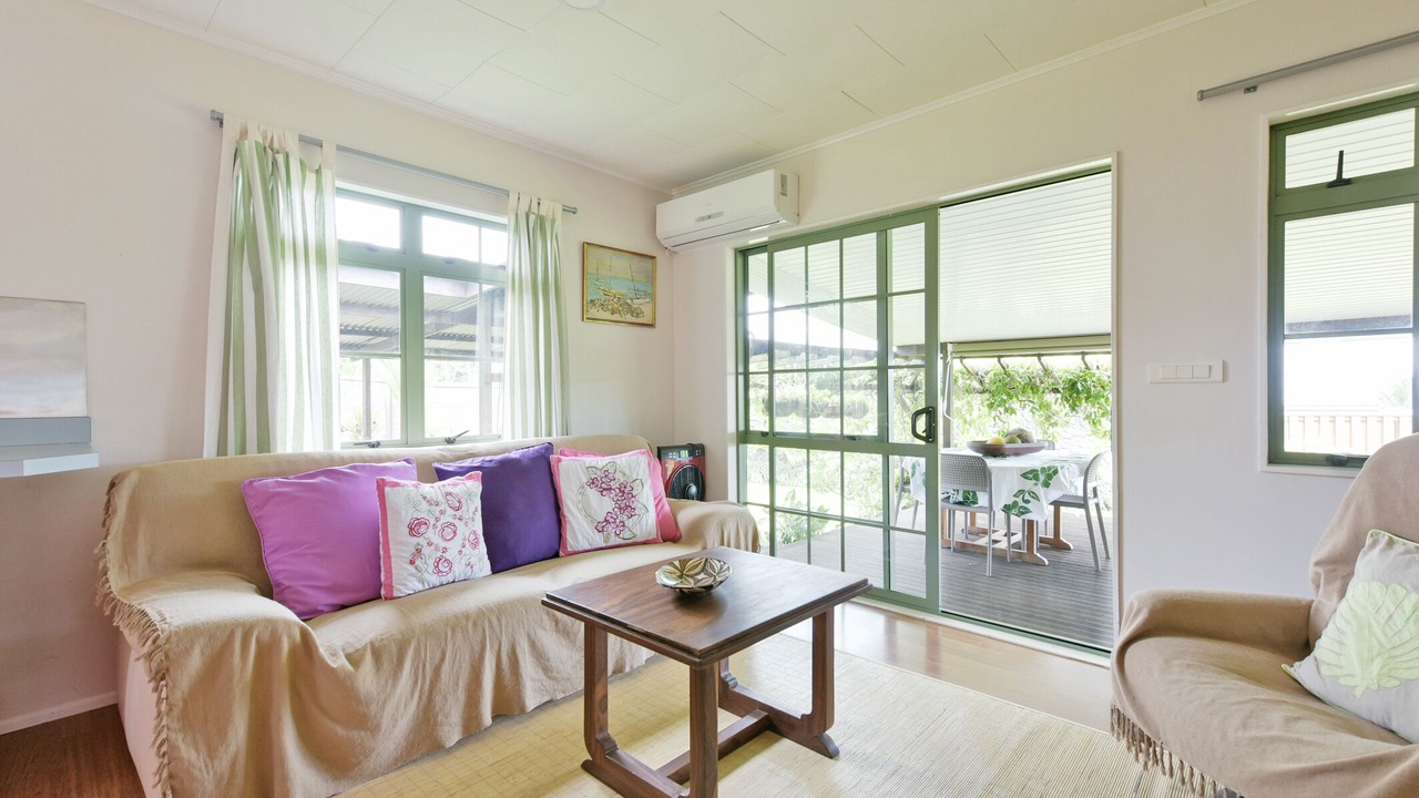 Photo of Livingroom in Afaahiti