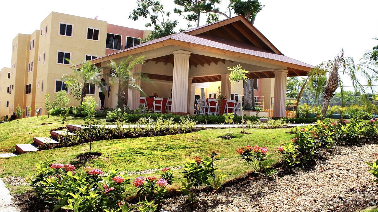 Photo of Outdoor in Pedro Brand