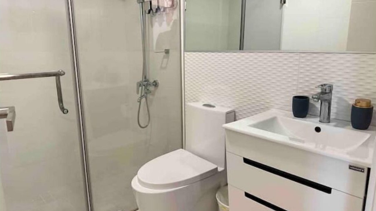 Photo of Bathroom in Yolanda Morales