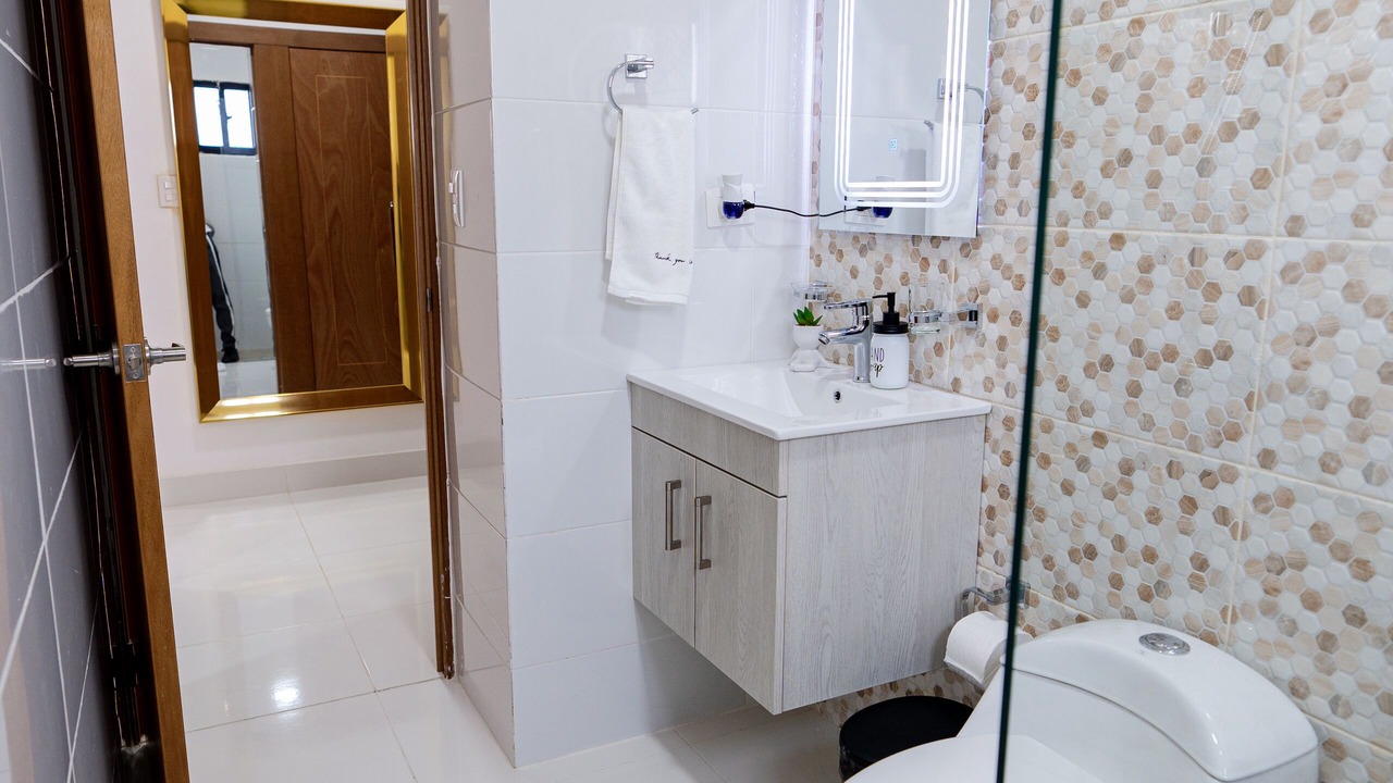 Photo of Bathroom in Llanos de Gurabo I