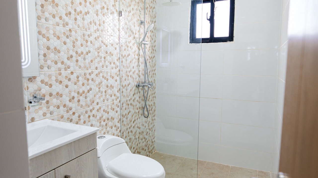Photo of Bathroom in Llanos de Gurabo I