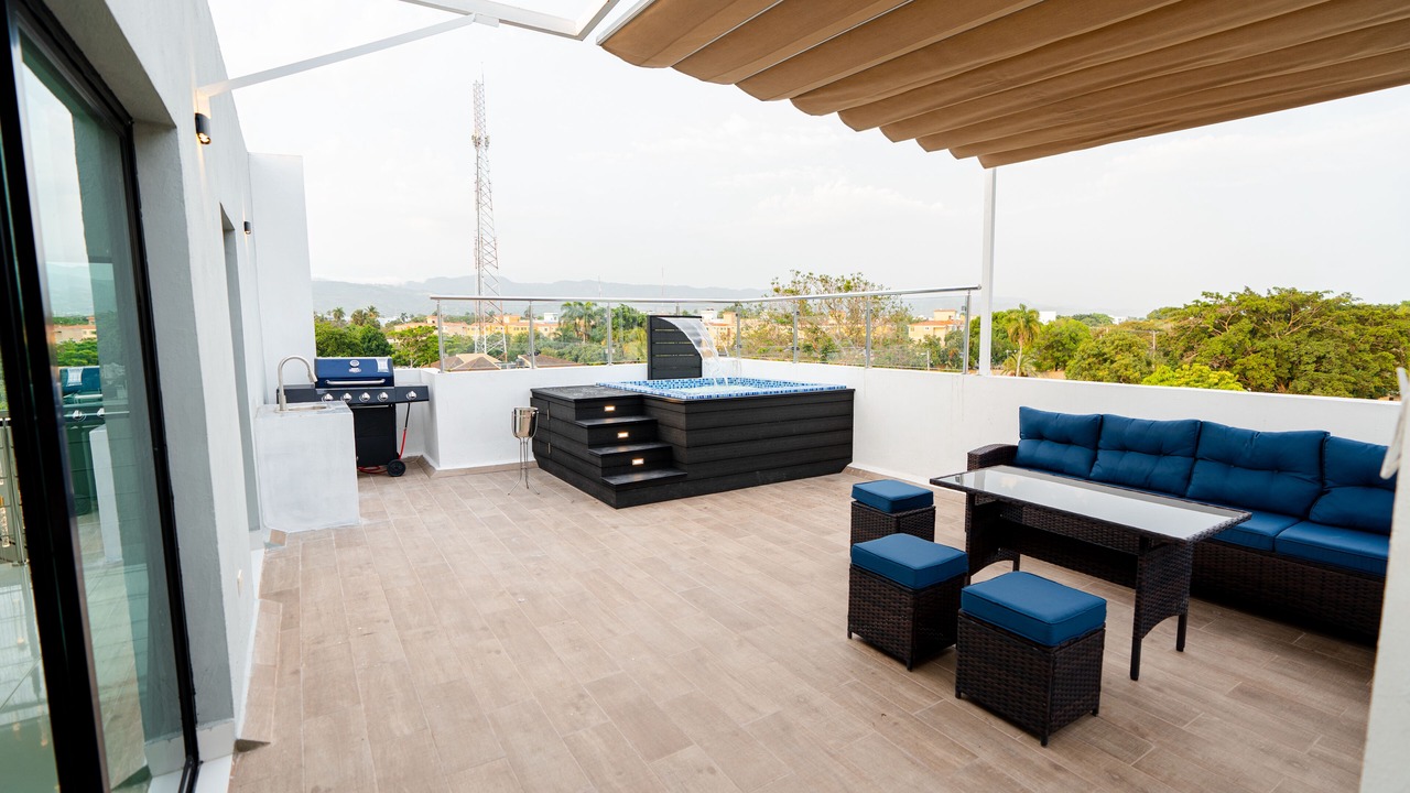 Photo of Patio Balcony in Llanos de Gurabo I