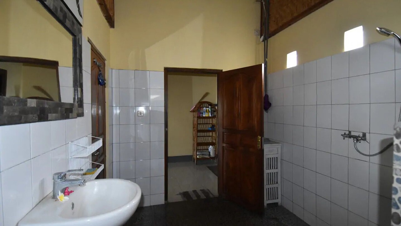 Photo of Bathroom in Banjartegehe