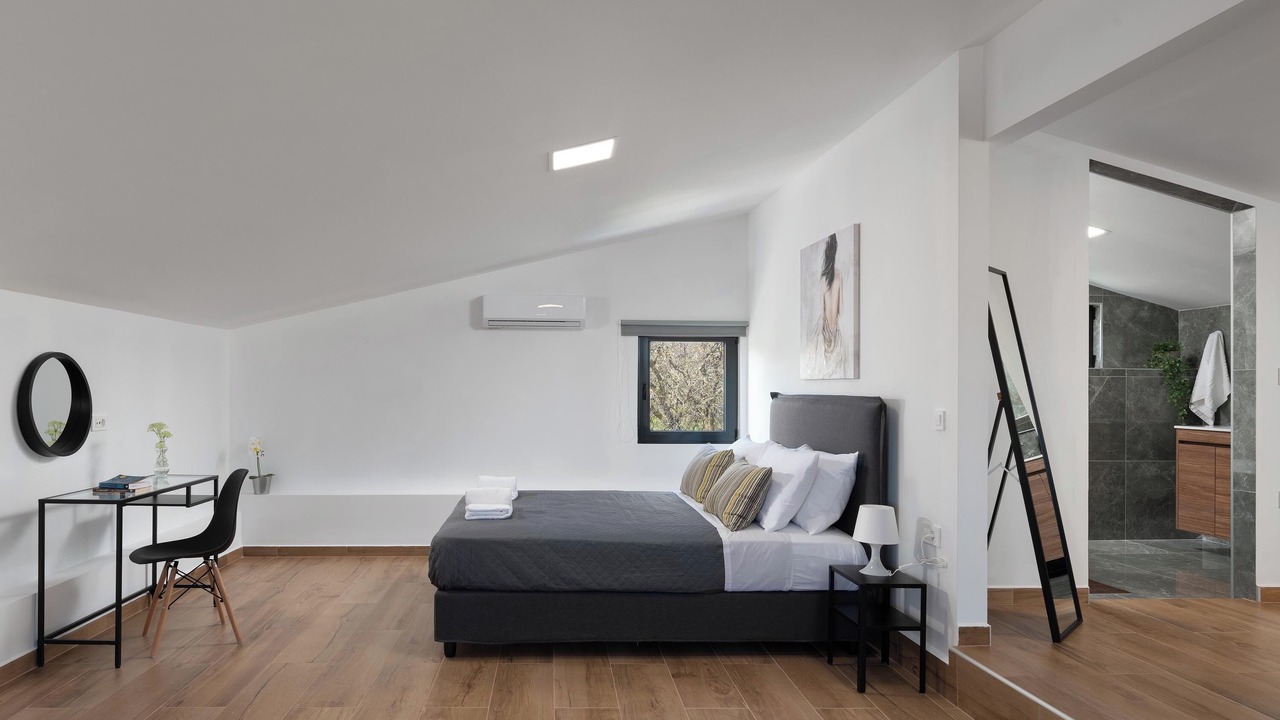 Photo of Bedroom in Rhodes Town