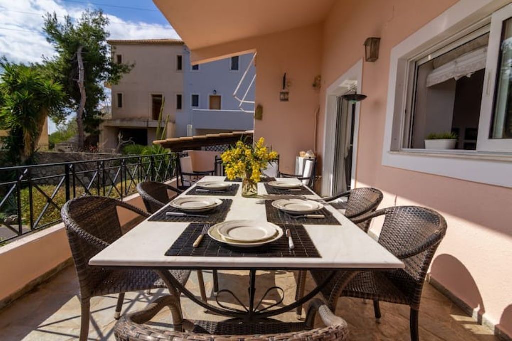 Photo of Outdoor in Agios Emilianos