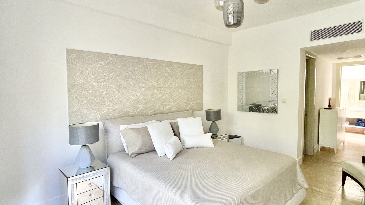 Photo of Bedroom in Los Altos