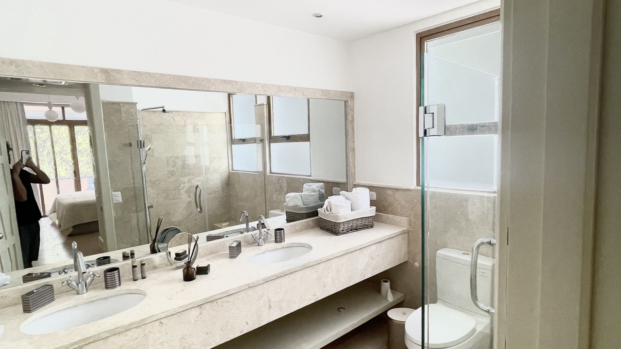 Photo of Bathroom in Los Altos