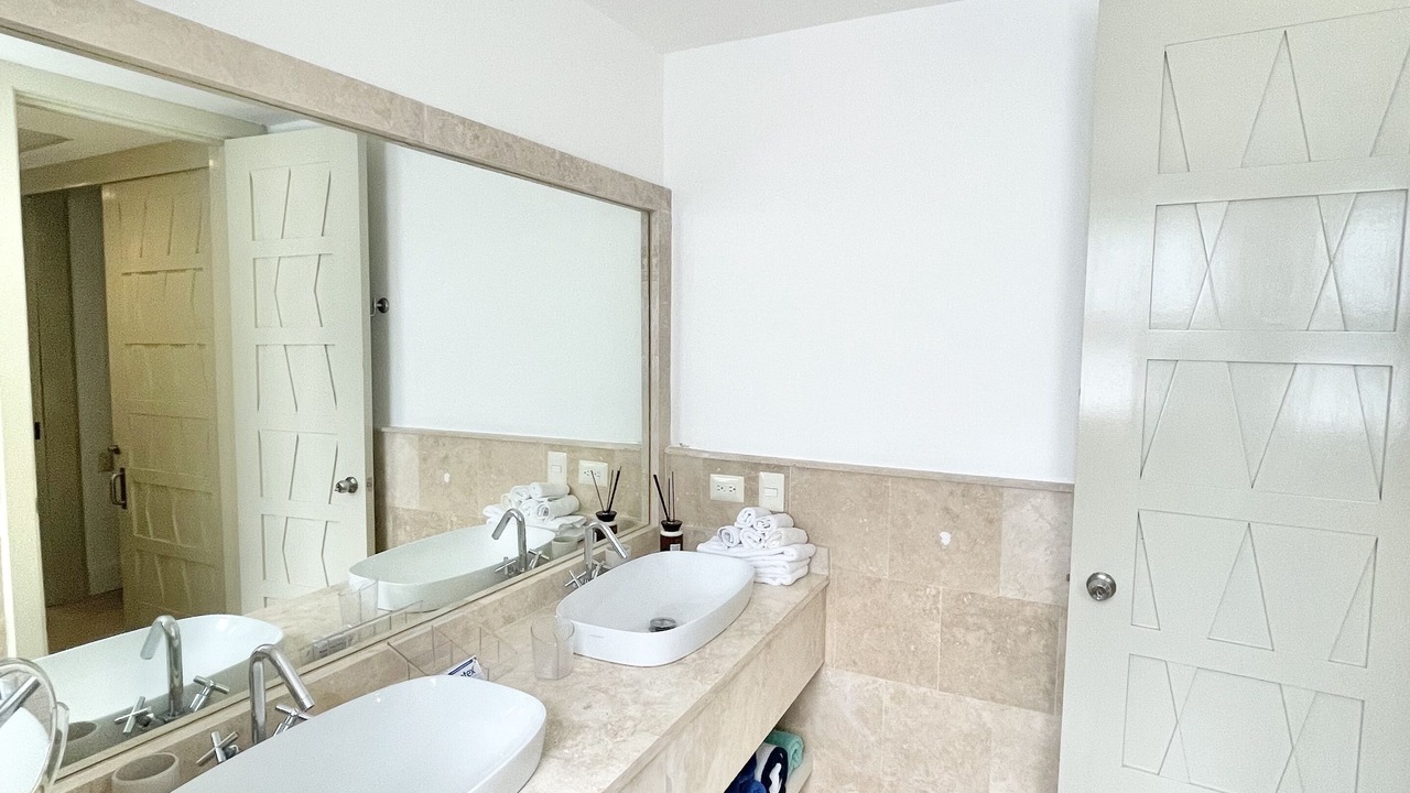 Photo of Bathroom in Los Altos