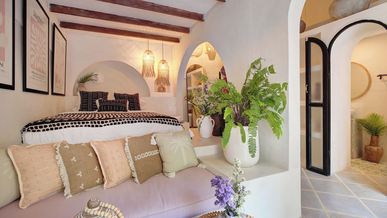 Photo of Bedroom in Drupadi