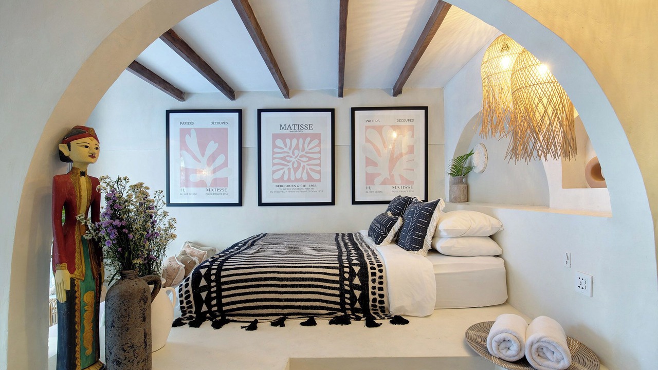 Photo of Bedroom in Drupadi