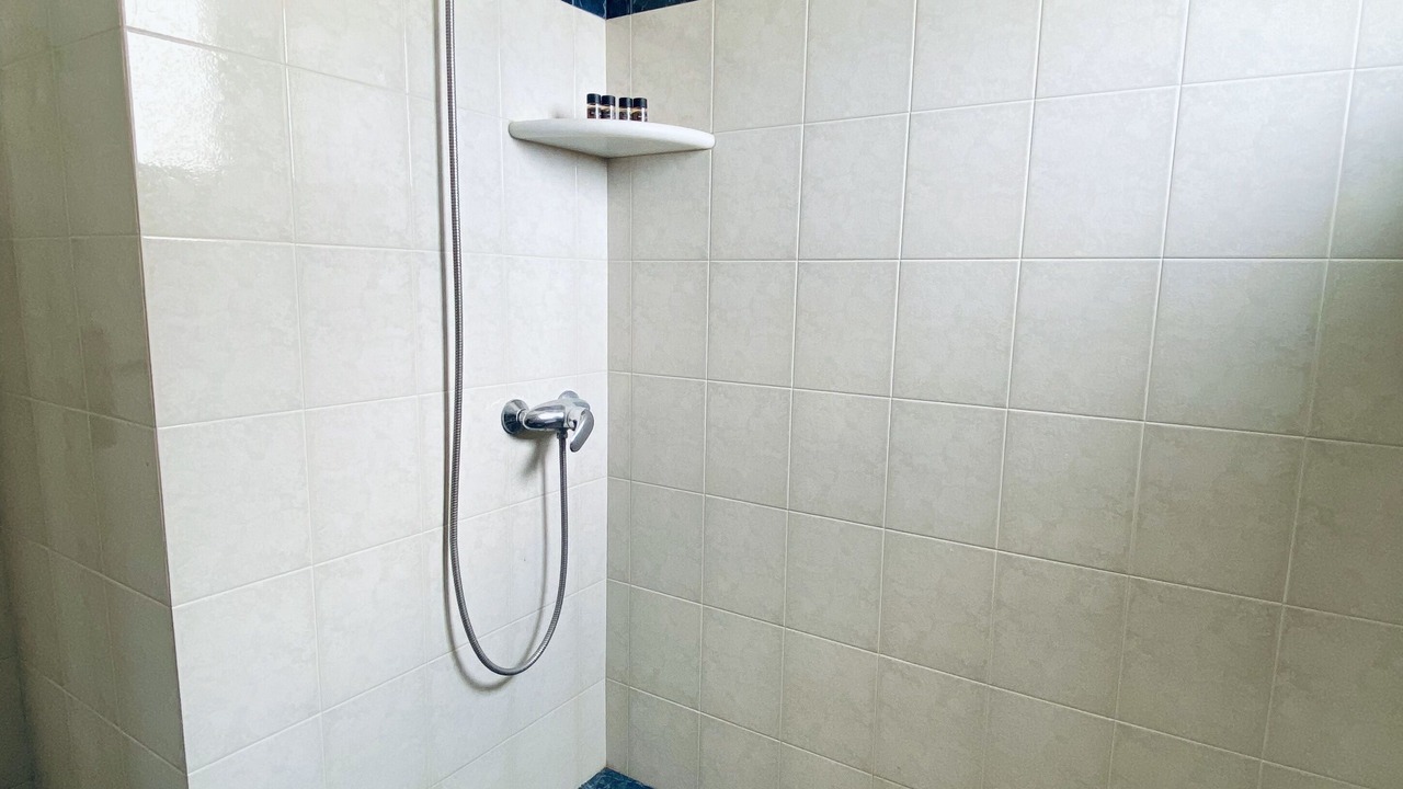 Photo of Bathroom in Aliki