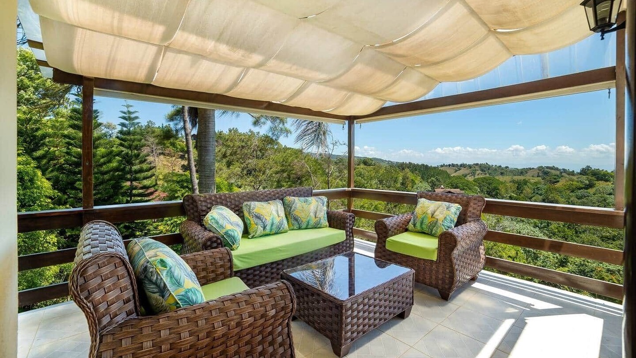 Photo of Patio Balcony in La Vega Province