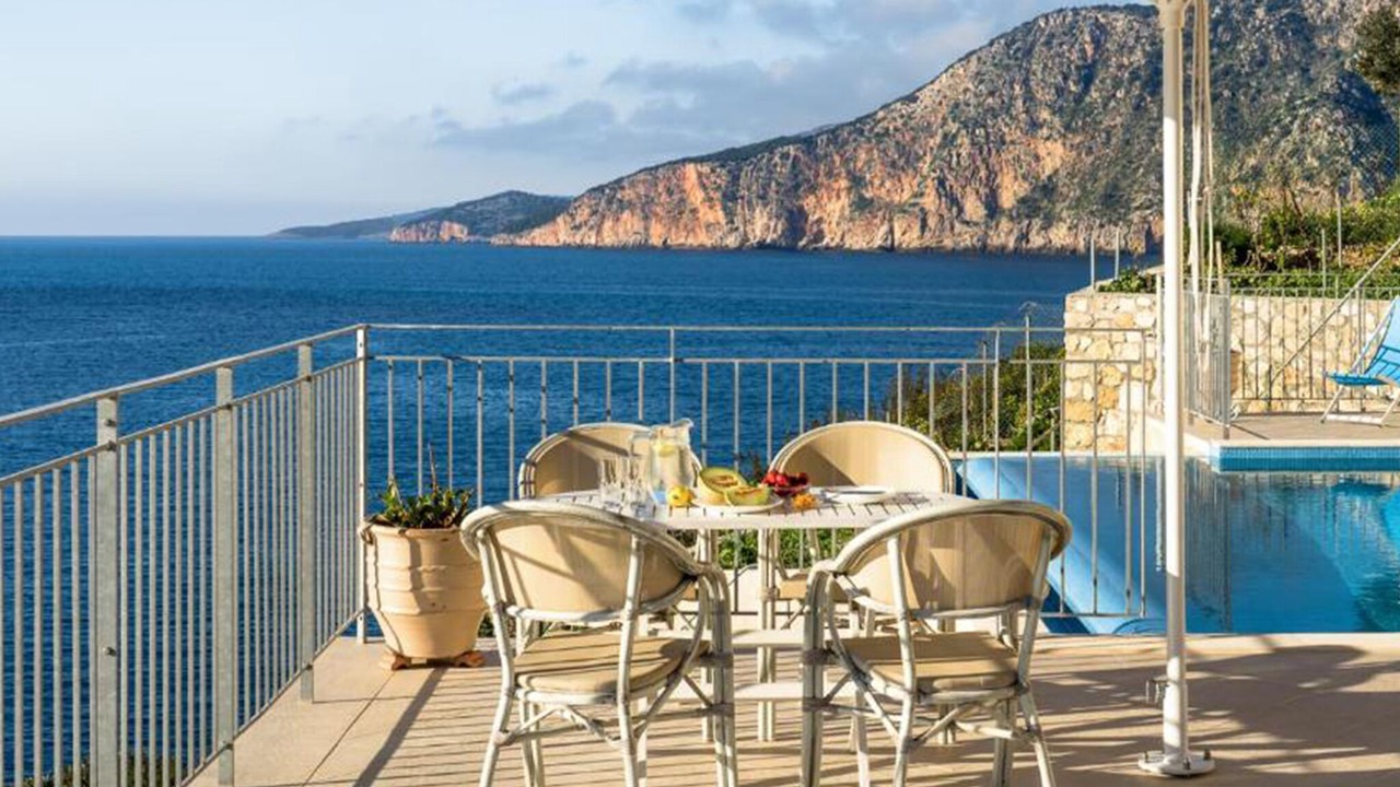 Photo of Outdoor in Frourion
