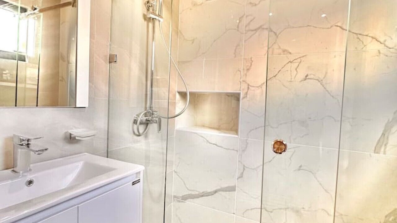 Photo of Bathroom in Yolanda Morales