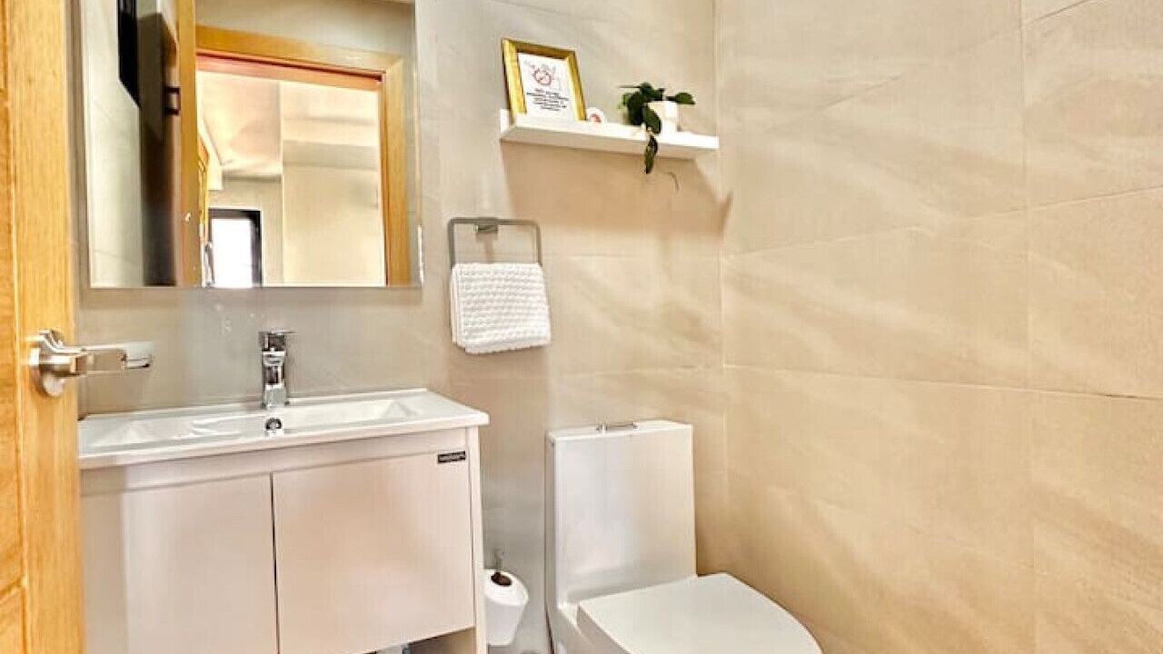 Photo of Bathroom in Yolanda Morales