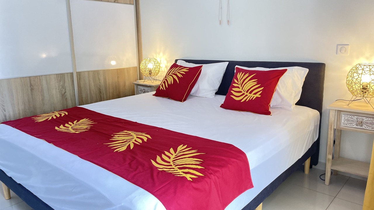 Photo of Bedroom in Punaauia