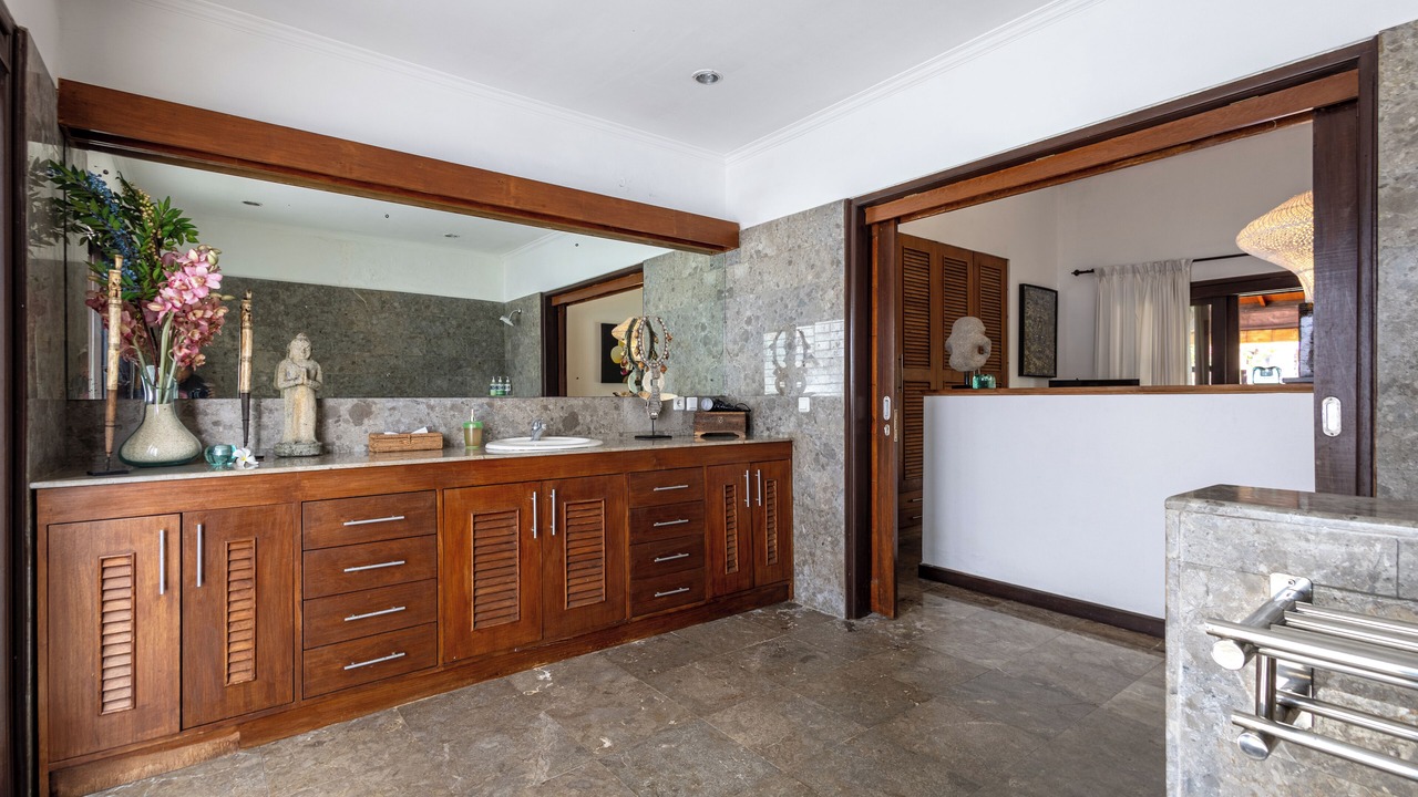 Photo of Bathroom in Drupadi