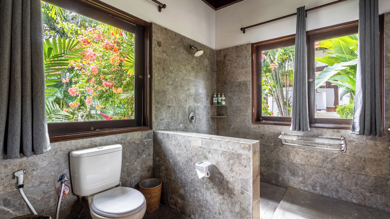 Photo of Bathroom in Drupadi