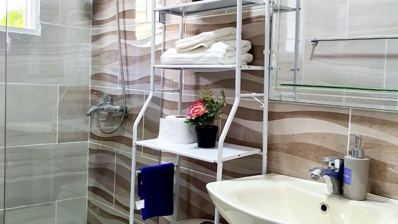 Photo of Bathroom in Veron
