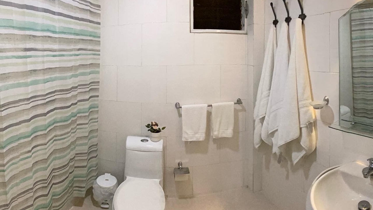 Photo of Bathroom in Evaristo Morales