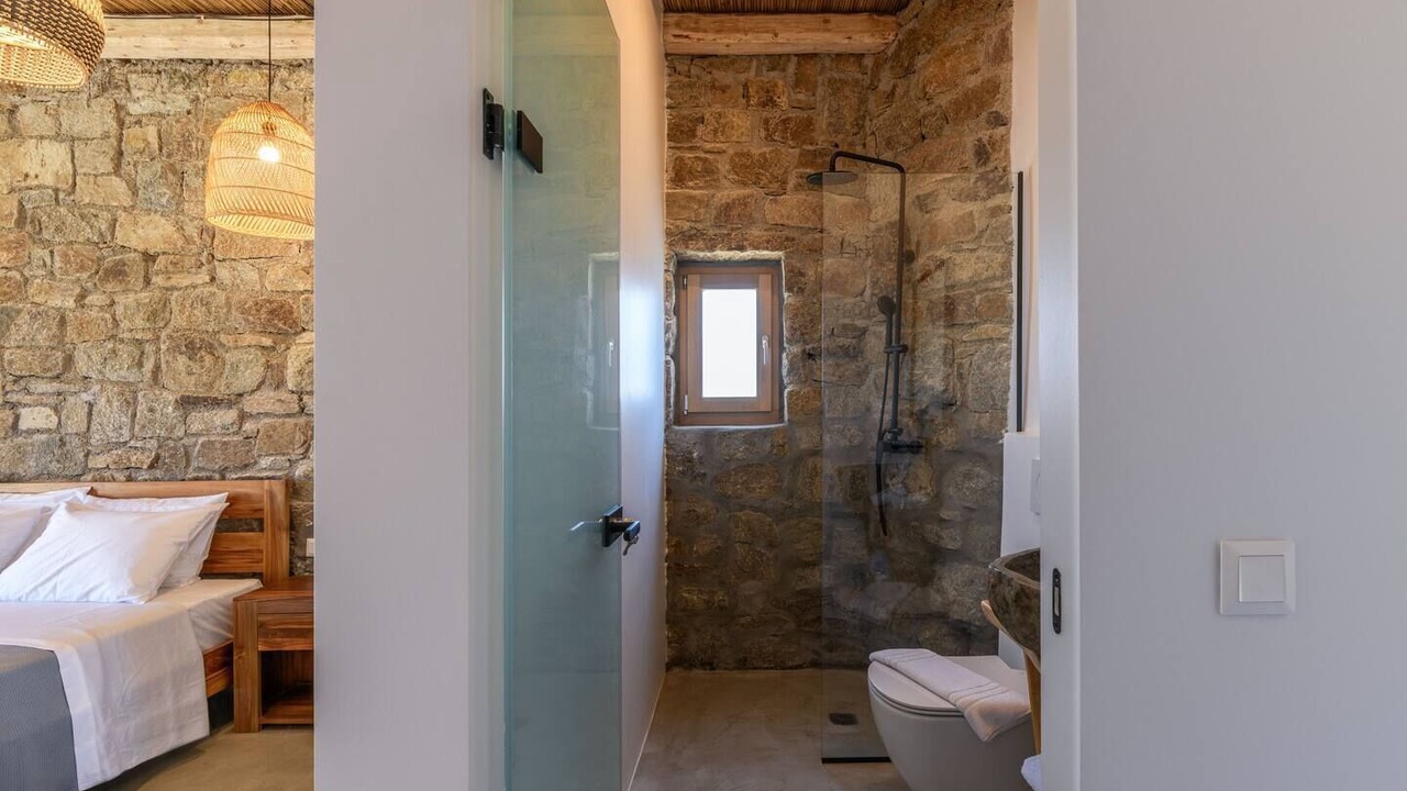 Photo of Bathroom in Plintri