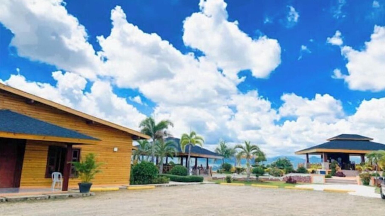 Photo of Outdoor in Pedro Brand