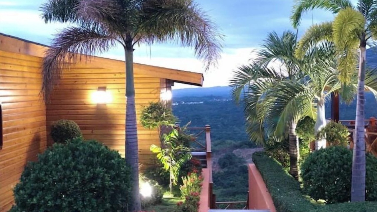 Photo of Outdoor in Pedro Brand
