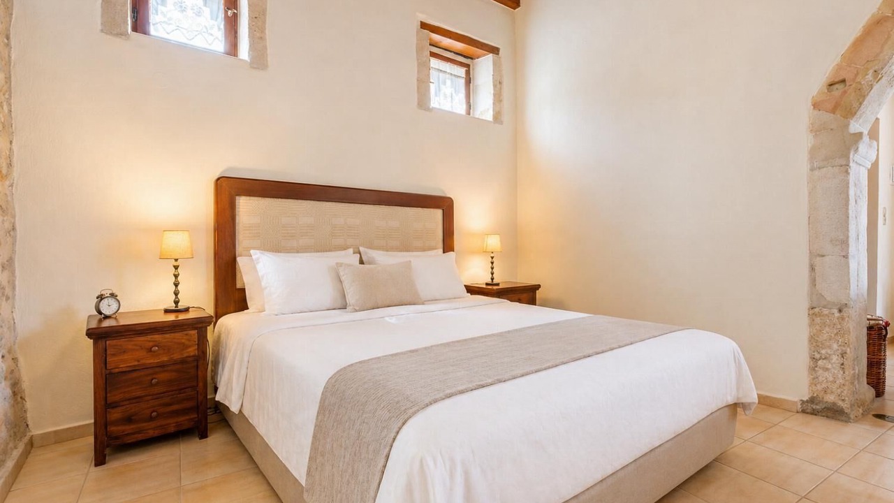 Photo of Bedroom in Monopari