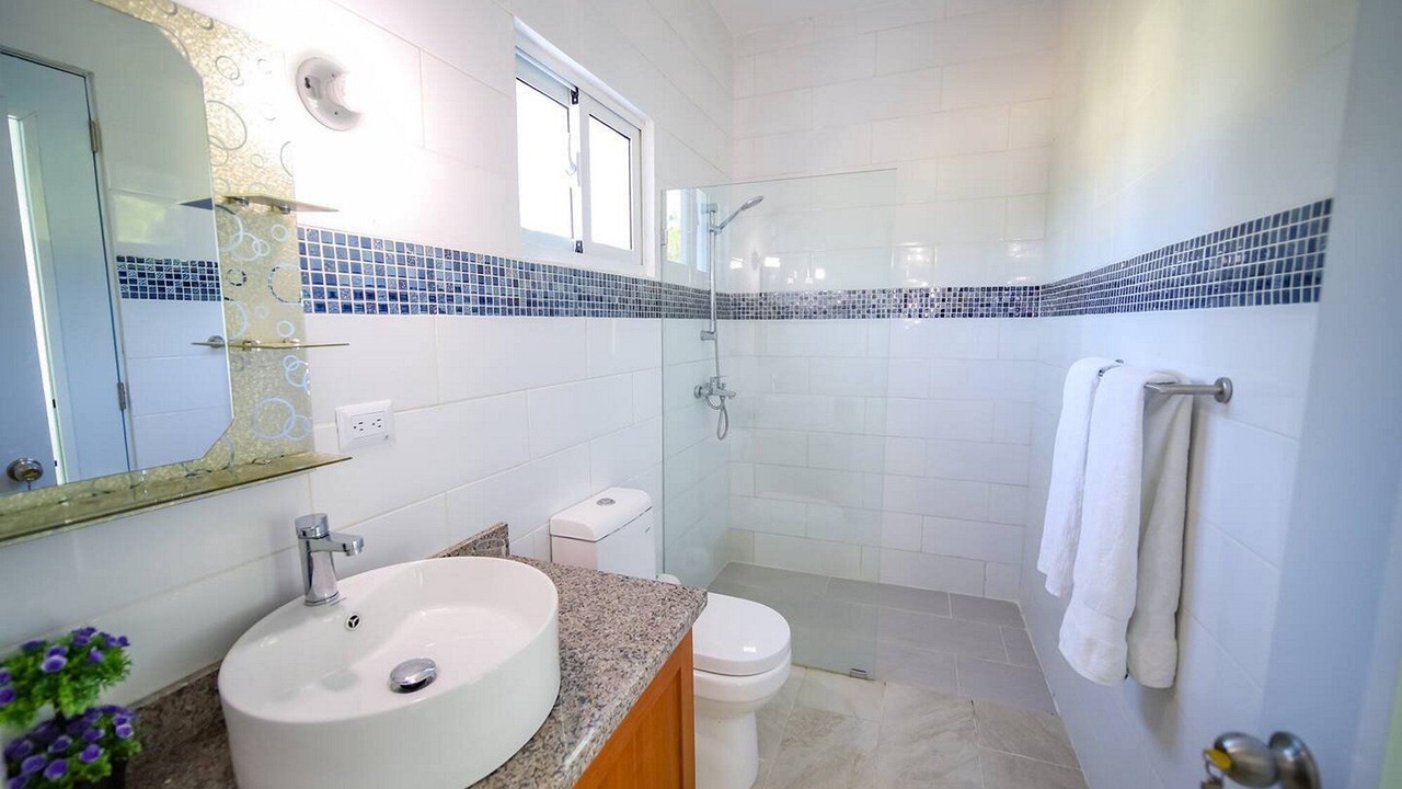 Photo of Bathroom in Urbanizacion Tavarez