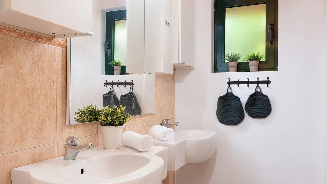 Photo of Bathroom in Kamiros