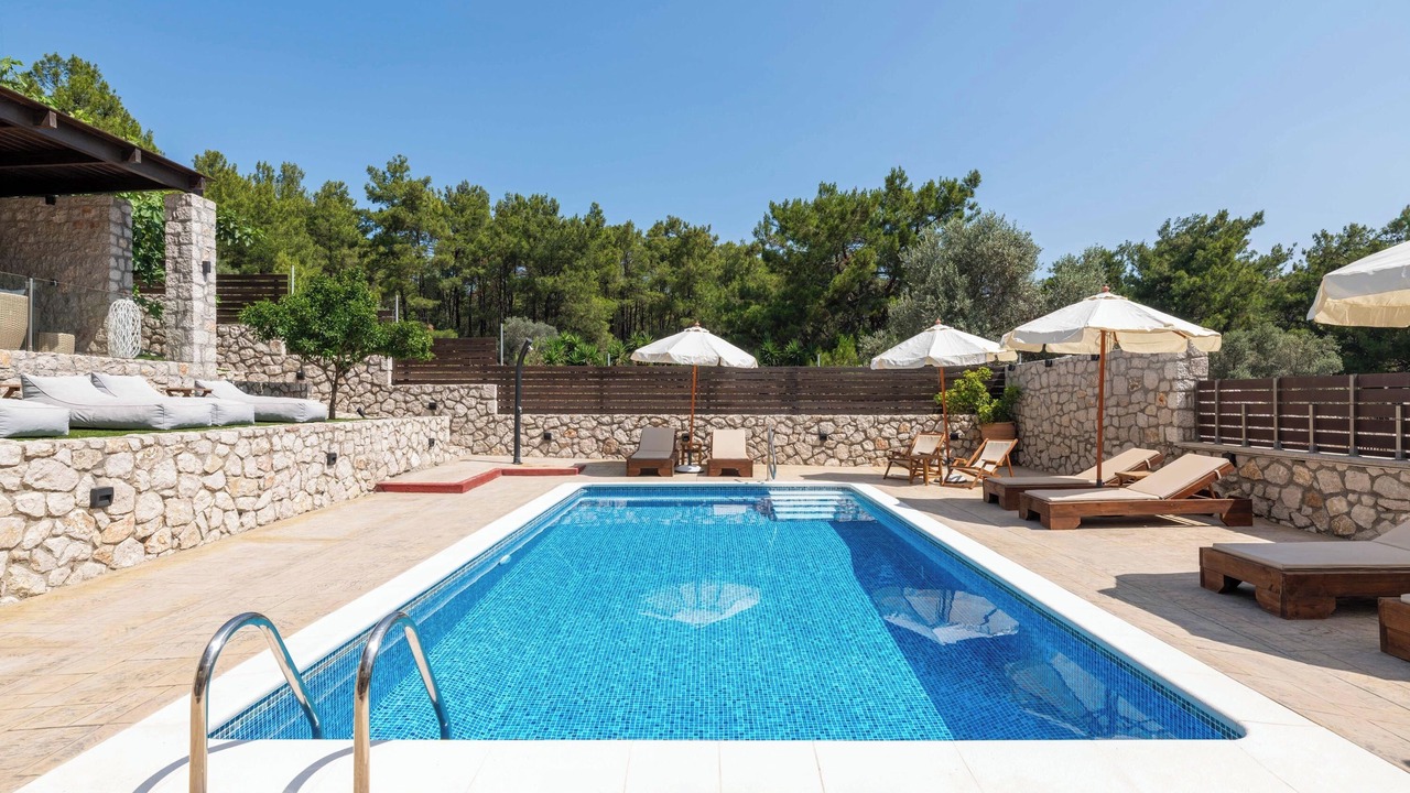 Photo of Outdoor in Ixia