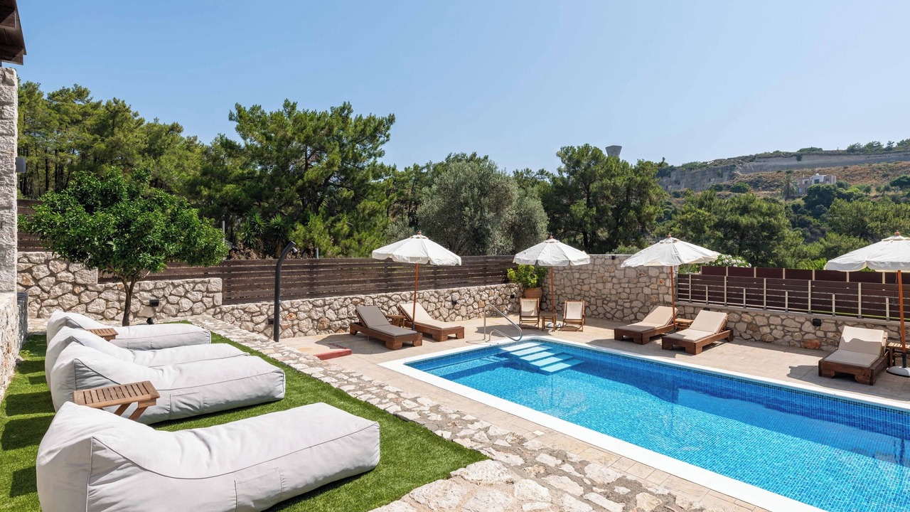 Photo of Outdoor in Ixia