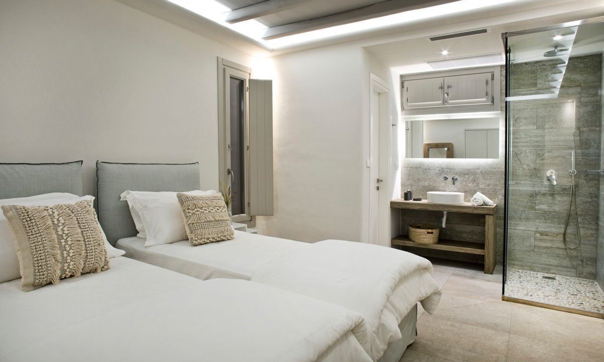 Photo of Bedroom in Tourlos