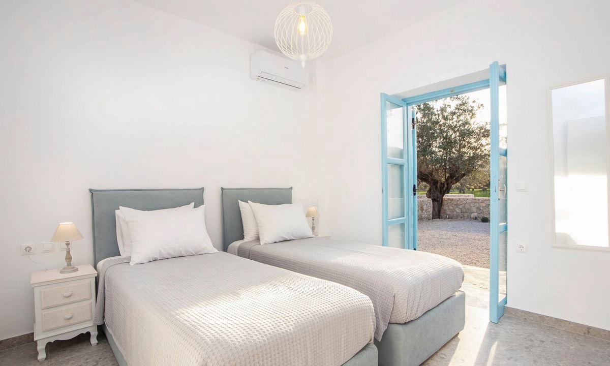 Photo of Bedroom in Kalathos