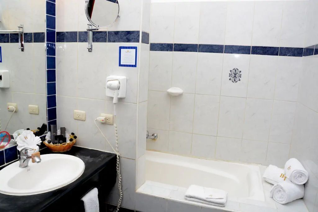 Photo of Bathroom in Los Maestros