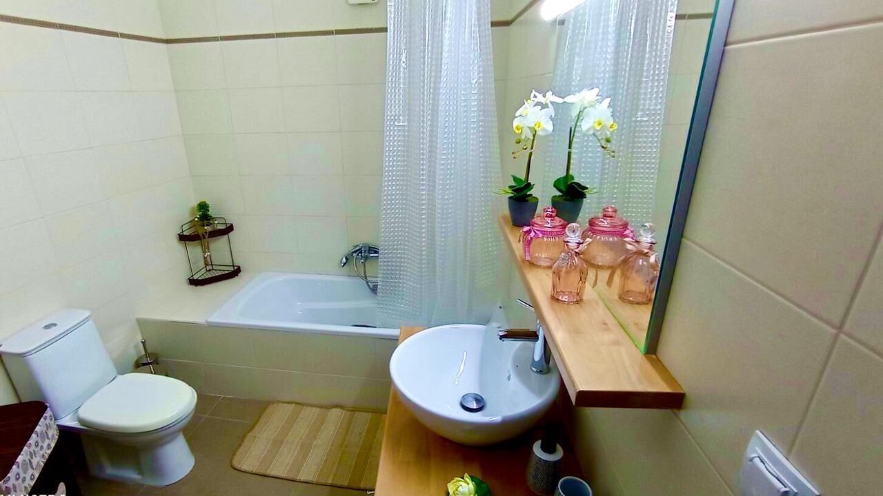 Photo of Bathroom in Asklipiio