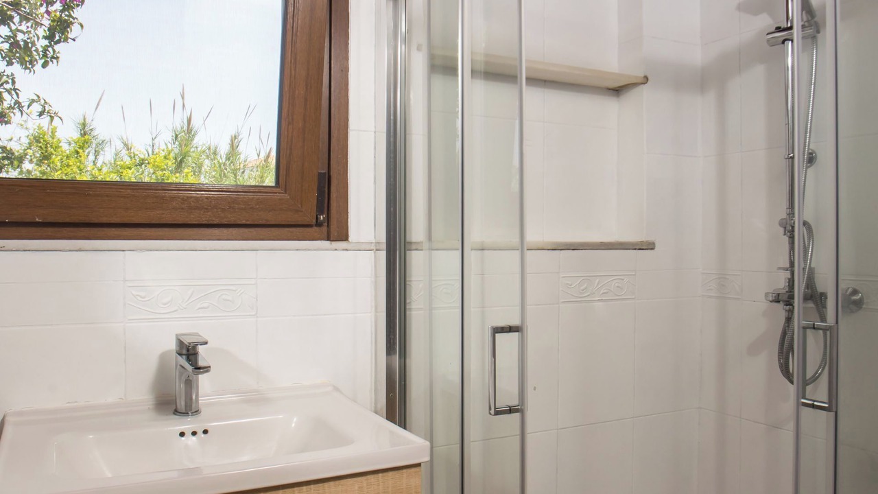 Photo of Bathroom in Ialyssos