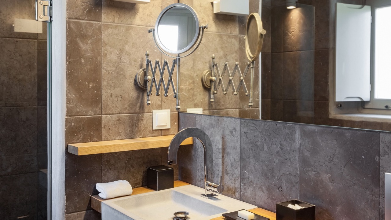 Photo of Bathroom in Paraga