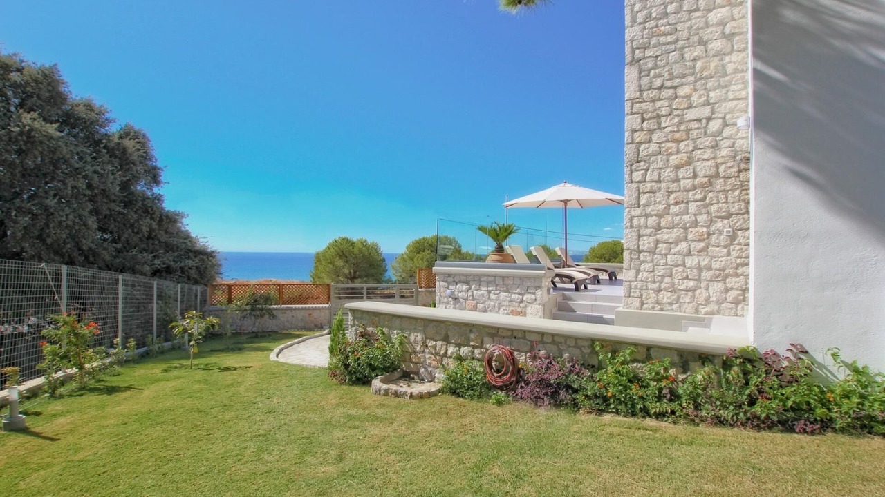 Photo of Patio Balcony in Pefkos