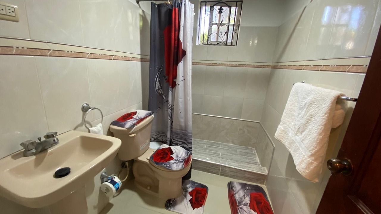 Photo of Bathroom in Guaricano