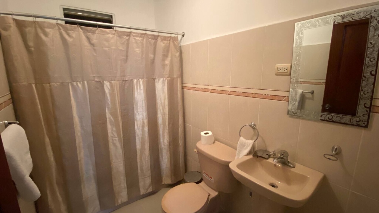 Photo of Bathroom in Guaricano