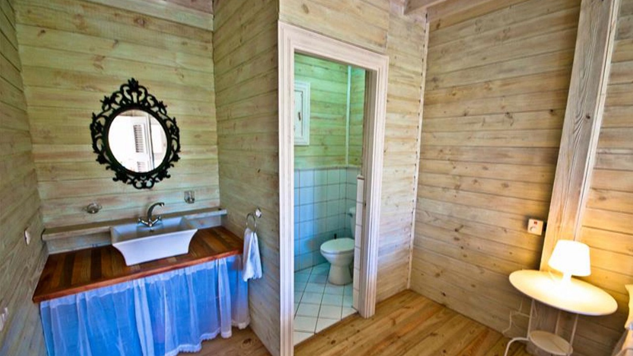 Photo of Bathroom in ProCab
