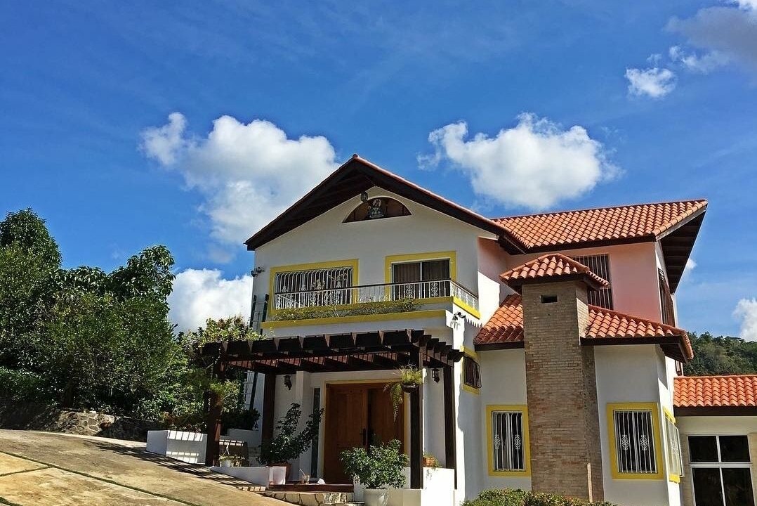 Photo of Outdoor in Pedro Brand