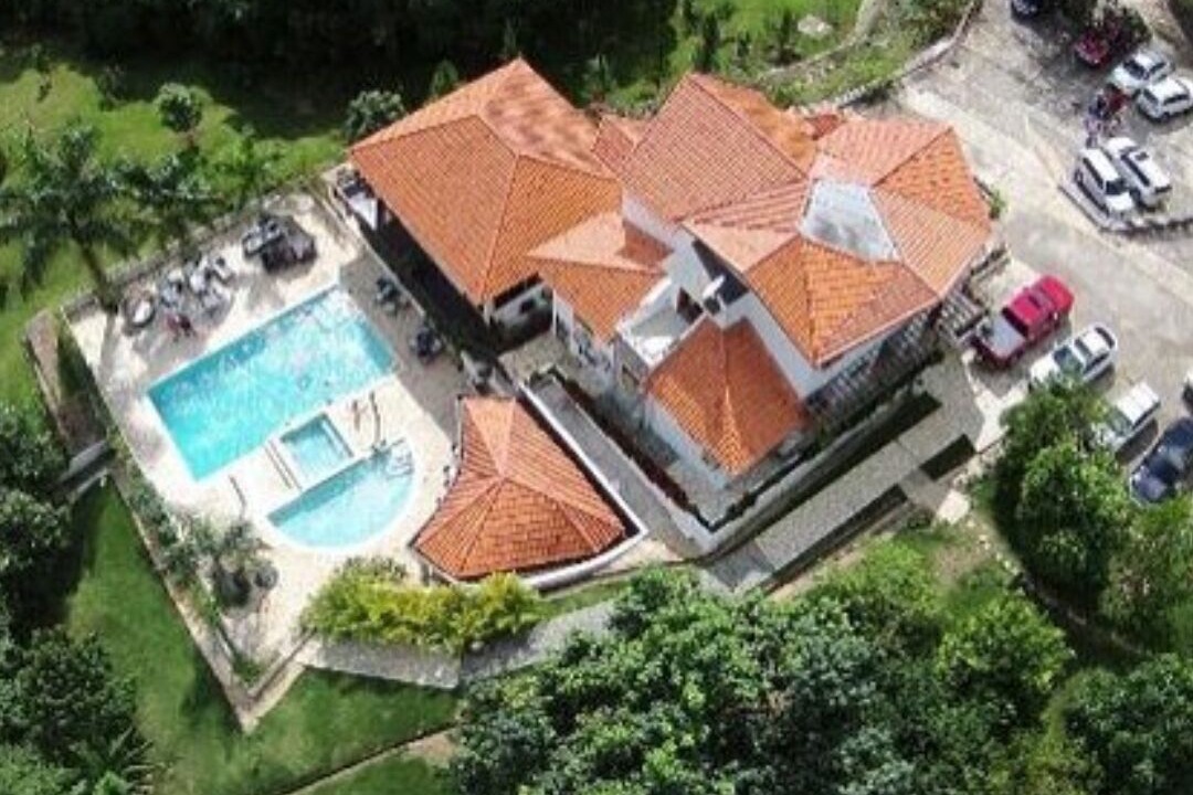 Photo of Outdoor in Pedro Brand