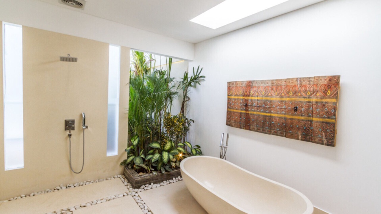 Photo of Bathroom in Laksmana
